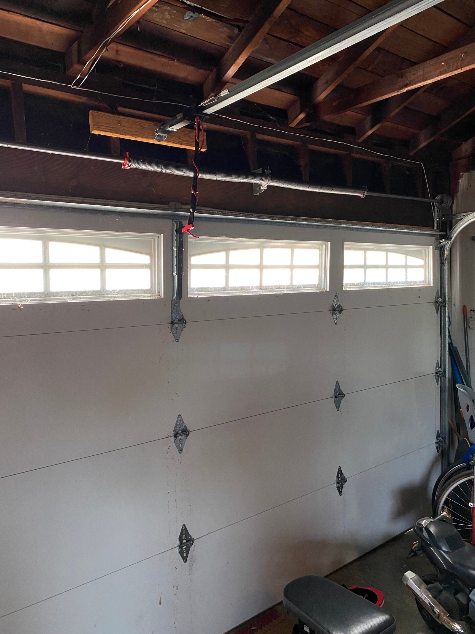 Same-day insulated garage door service and noisy door repair in Bungalow Heaven CA